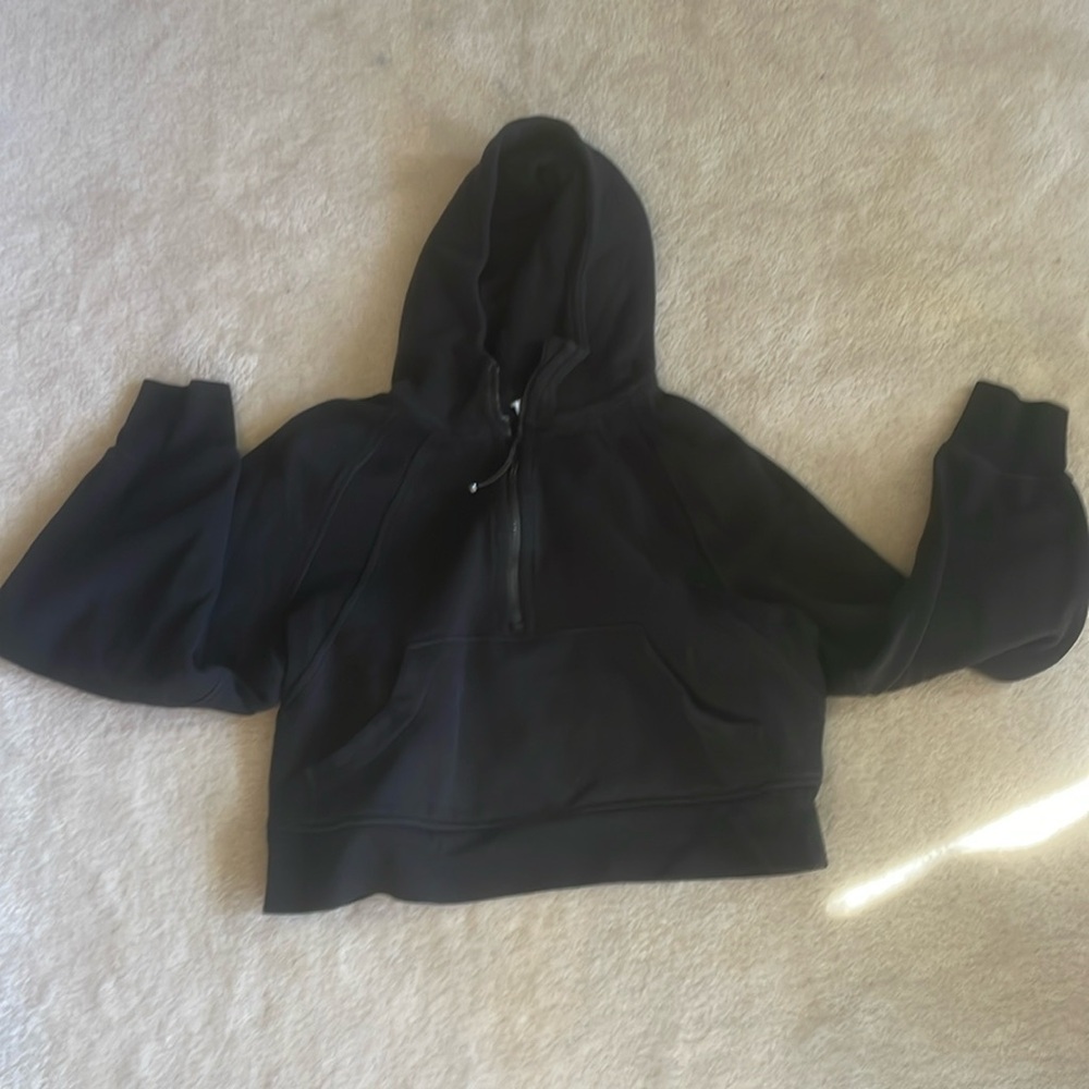 Lululemon cropped hoodie